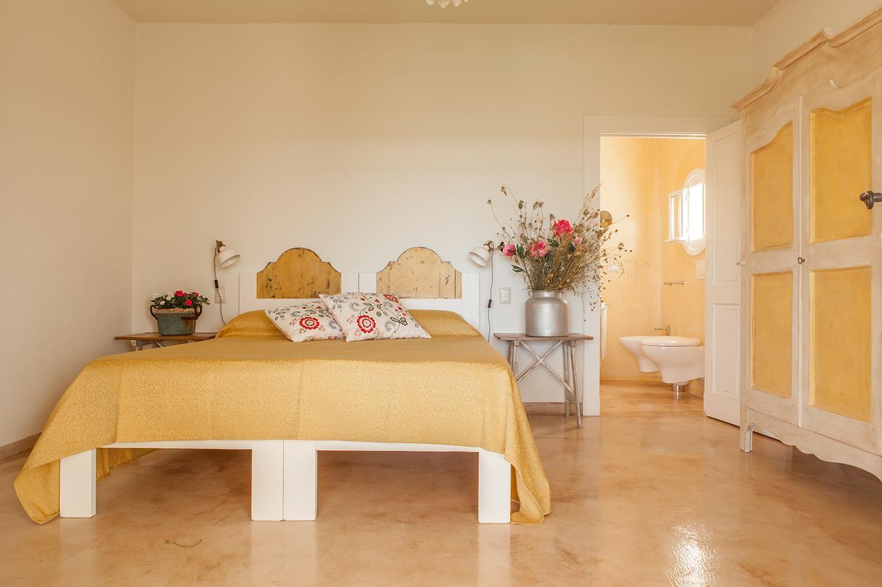 Agriturismo Li Calizzi Arte E Natura Novoli Exteriör bild